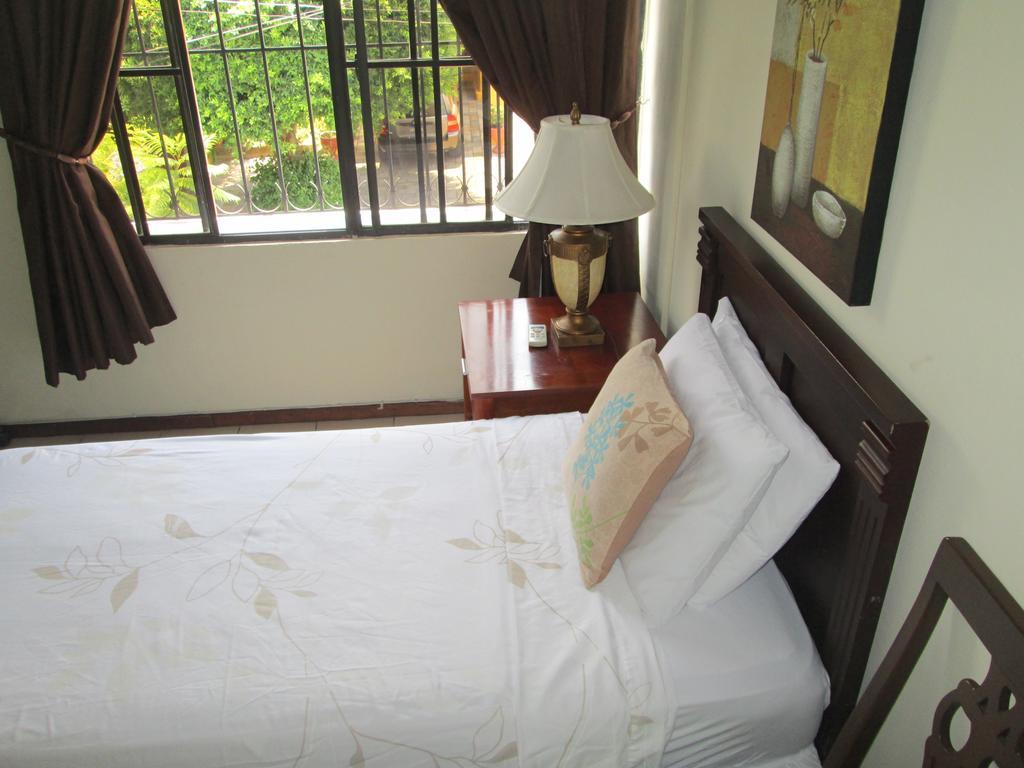 Hotel San Mateo San Salvador Chambre photo